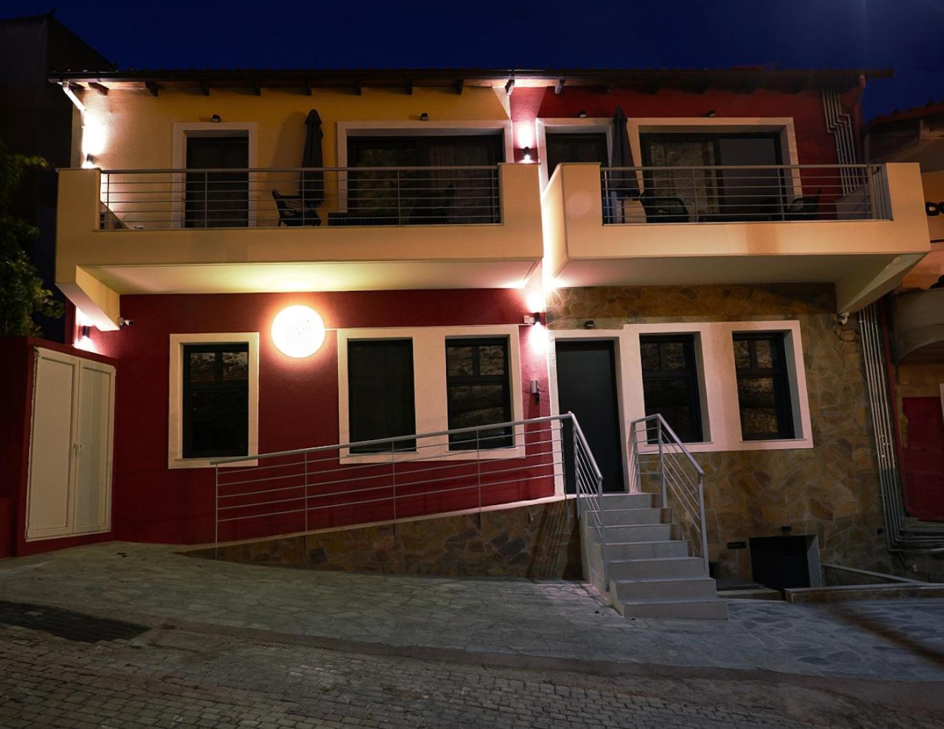 Beyond The Castle Apartment Thessaloniki Exterior photo